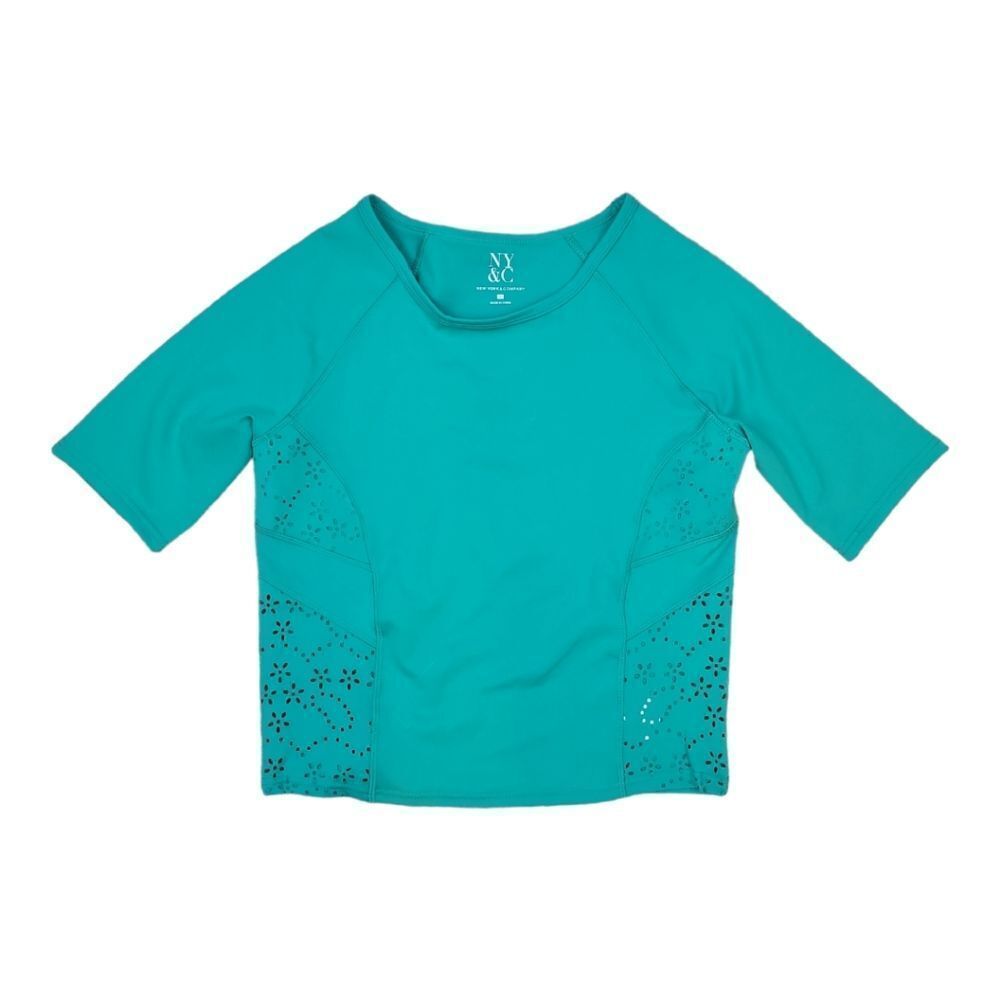 New York and Company Emerald Green Lazer Cut Workout Top Size L